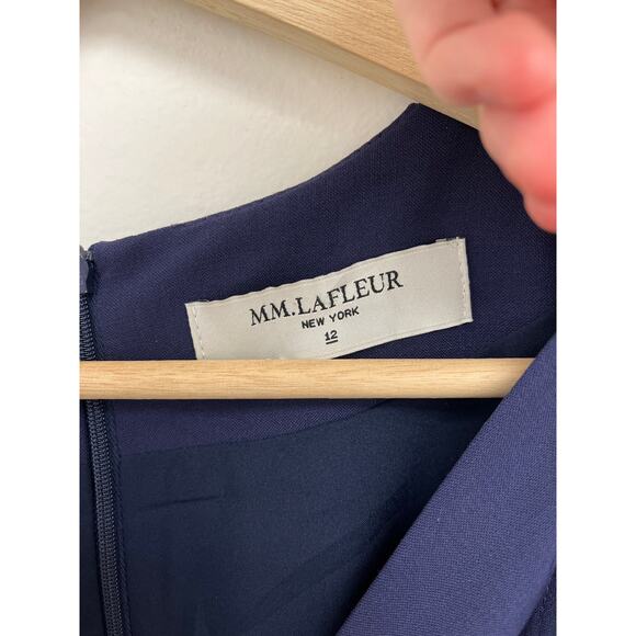 M.M. LaFleur Emma Stretch Wool-Blend V-Neck Knee-Length Career Dress - Size 12 - Picture 7 of 15